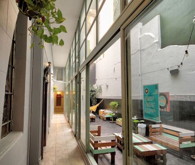 Play Hostel Arcos