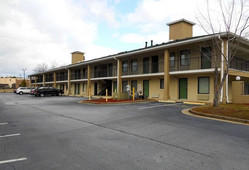 בית מלון כפרי America S Best Inn & Suites   Decatur