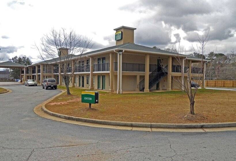 בית מלון כפרי America S Best Inn & Suites   Decatur