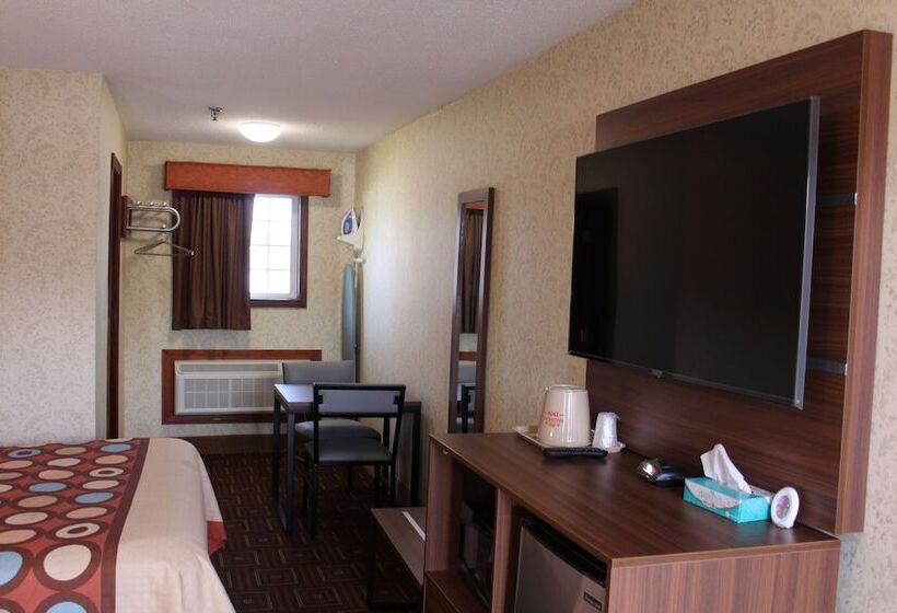 Отель American Inn