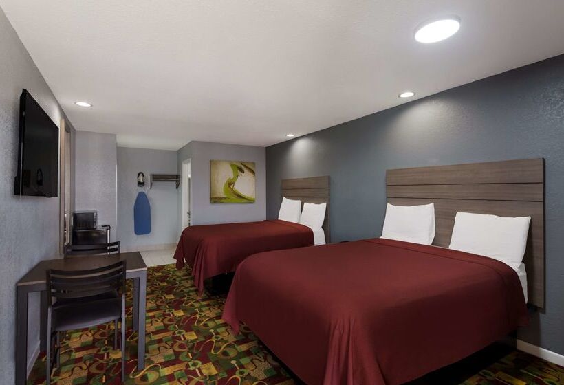Отель Americas Best Value Inn Buda