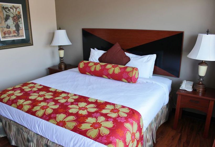 Отель Rodeway Inn & Suites