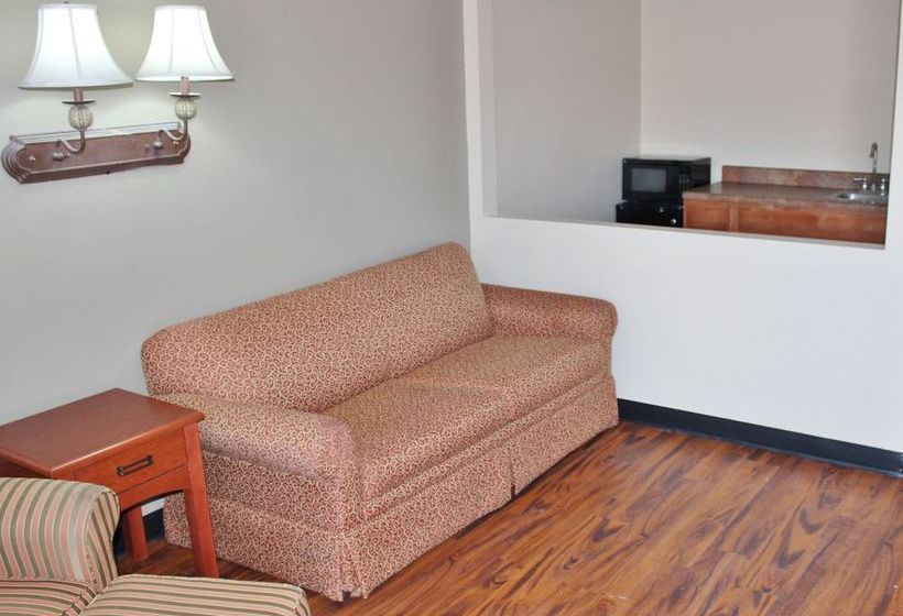 Отель Rodeway Inn & Suites