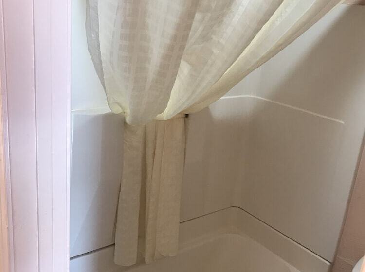 هتل Americas Best Value Inn Eugene