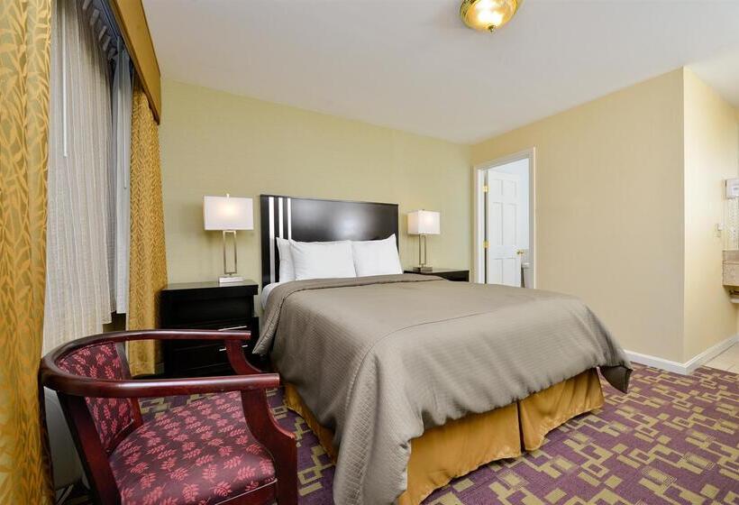 בית מלון כפרי Americas Best Value Inn Providence North Scituate