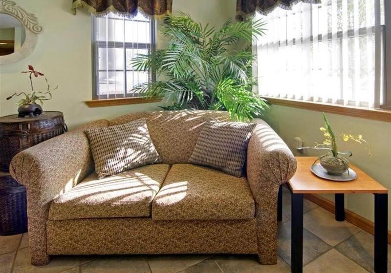 בית מלון כפרי Americas Best Value Inn Bryant