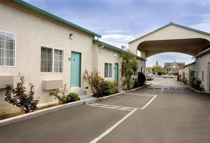 Отель Royal Inn