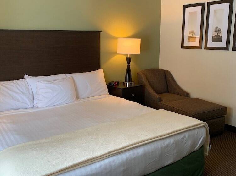 فندق Americinn By Wyndham Hampton