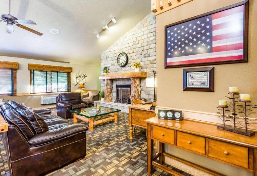 فندق Americinn By Wyndham Hampton