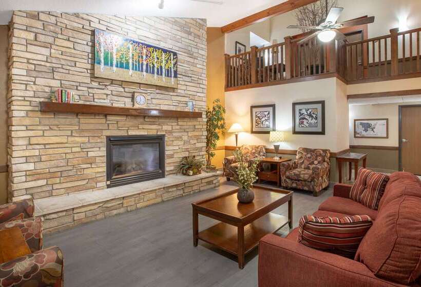 فندق Americinn By Wyndham Muscatine