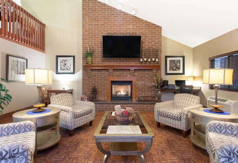 فندق Americinn By Wyndham New London