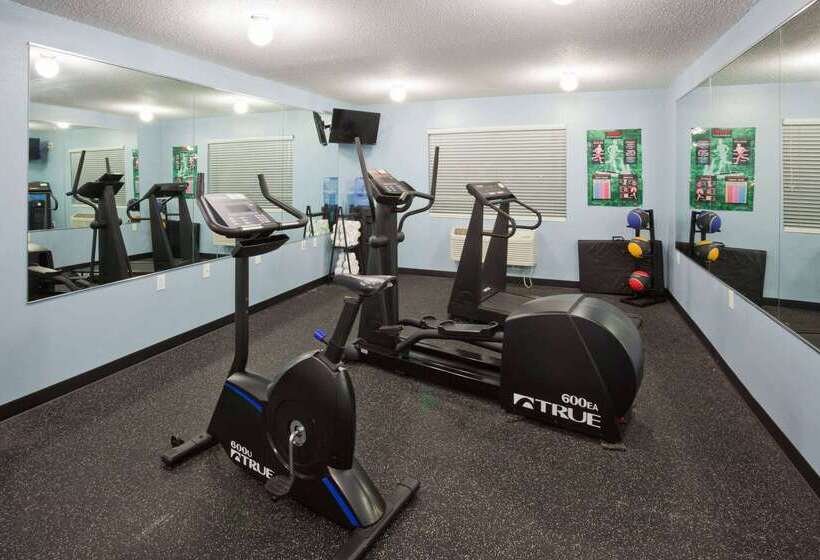 فندق Americinn By Wyndham Shakopee Near Canterbury Park