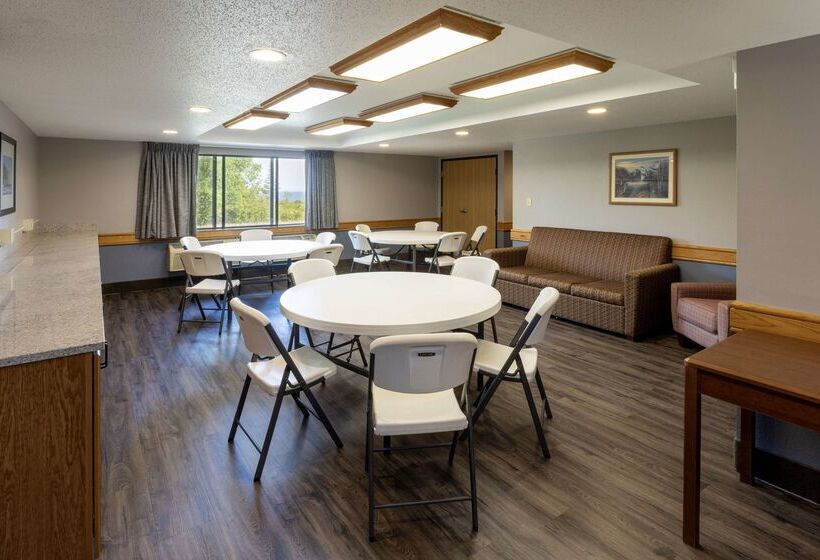 فندق Black Beach Inn By Grandstay