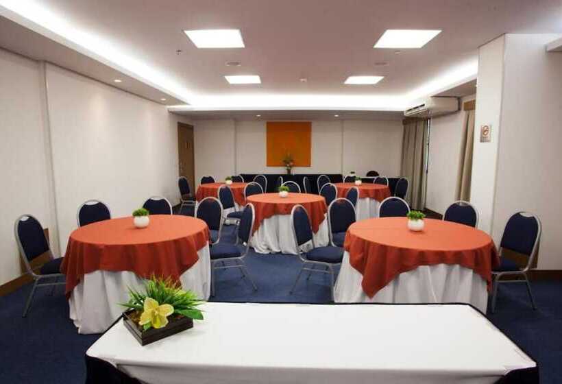 호텔 Araucaria Plaza