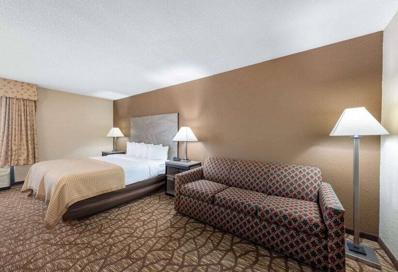 בית מלון כפרי Baymont By Wyndham Lawrence