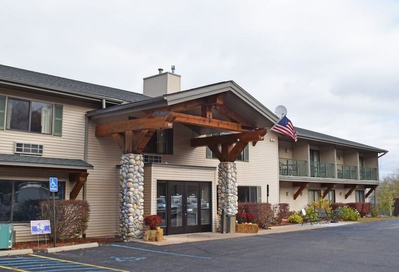 Beachfront Hotel Houghton Lake