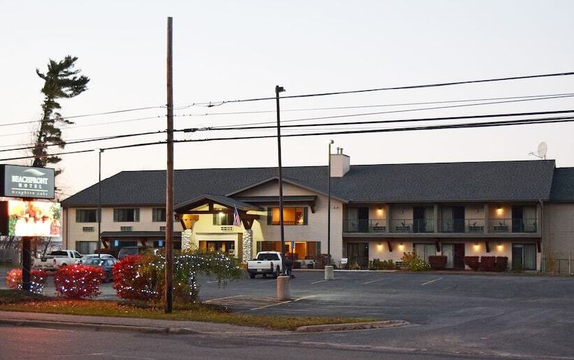 Beachfront Hotel Houghton Lake