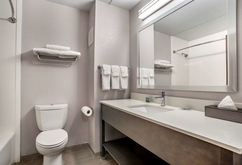 فندق Best Western Brewton Inn