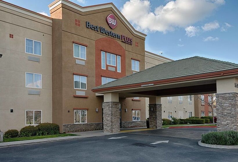 酒店 Best Western Plus Delta Inn & Suites