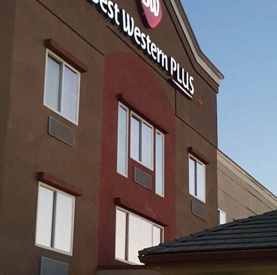 酒店 Best Western Plus Delta Inn & Suites