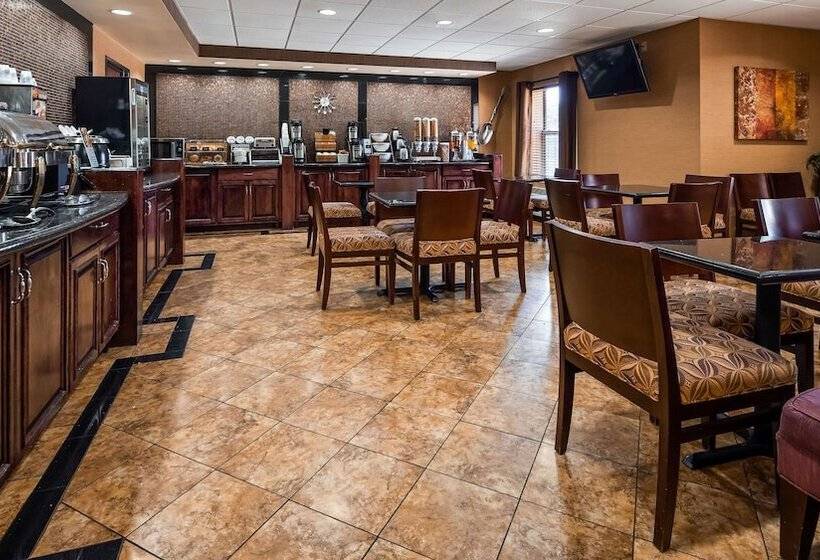 Отель Best Western Plus Midwest Inn & Suites