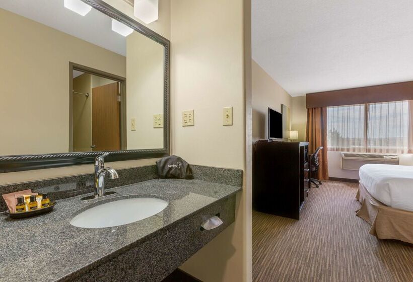 هتل Best Western Plus The Four Corners Inn