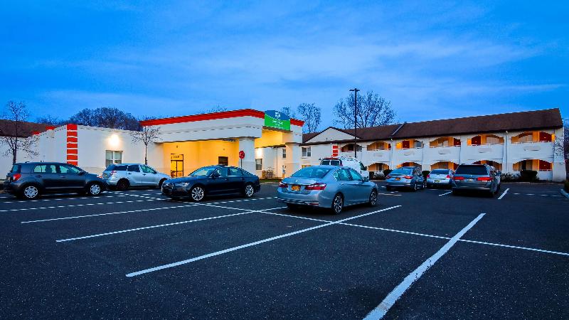 فندق Best Western Plus The Four Corners Inn