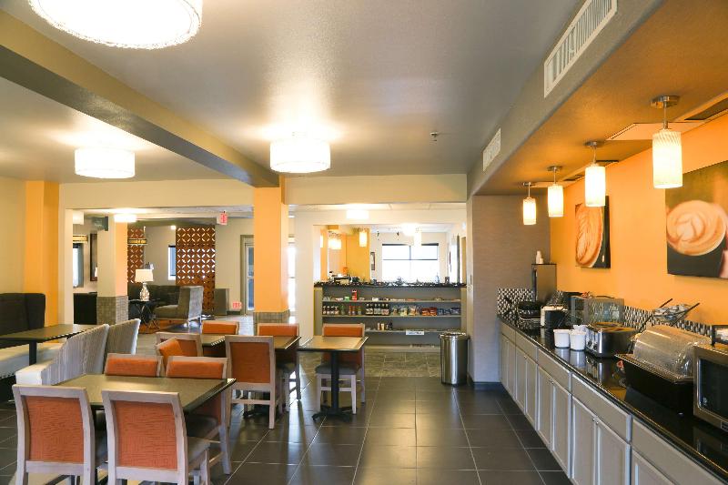 فندق Best Western Plus The Four Corners Inn