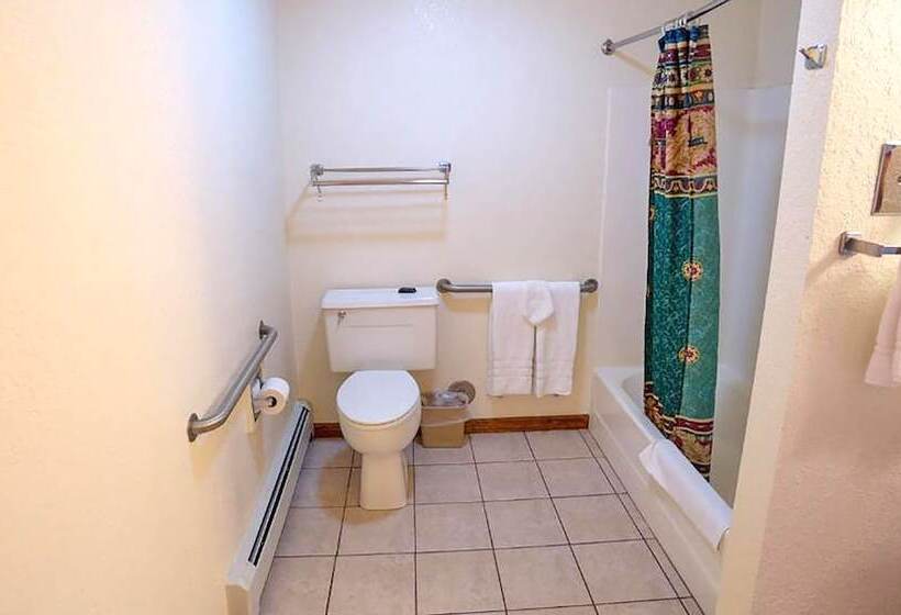 فندق Big Horn Lodge