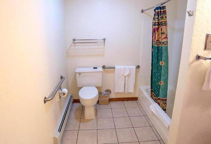 فندق Big Horn Lodge