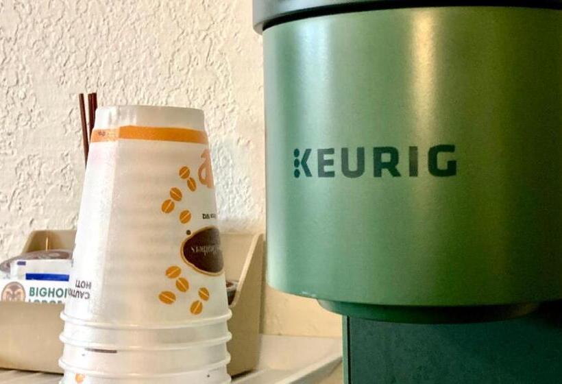 فندق Big Horn Lodge