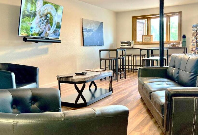 فندق Big Horn Lodge