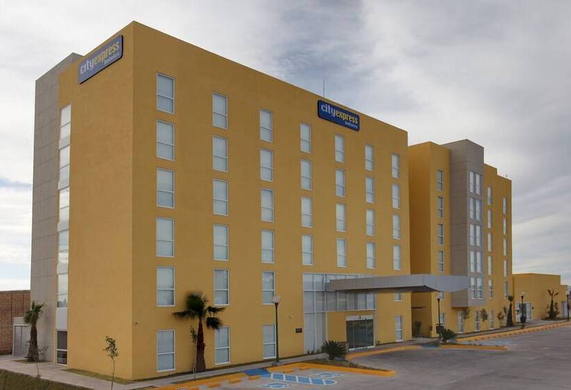 בית מלון כפרי City Express By Marriott Durango