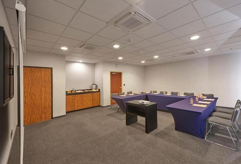 فندق City Express By Marriott Puebla Finsa