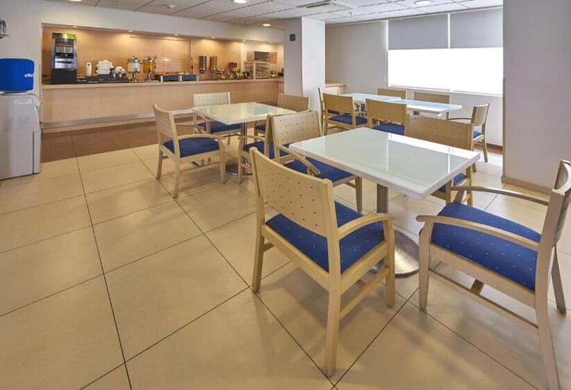 酒店 City Express By Marriott Puebla Finsa