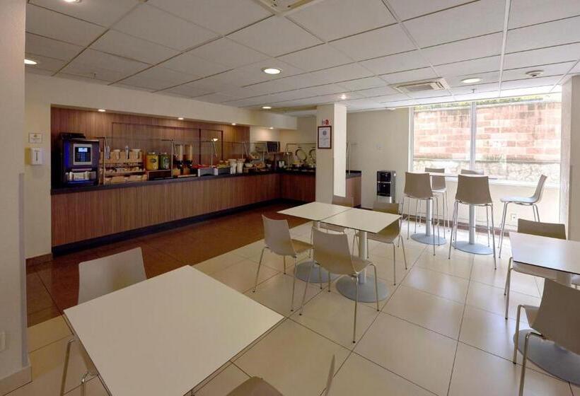 酒店 City Express By Marriott Puebla Finsa