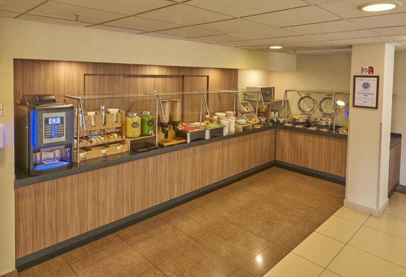 酒店 City Express By Marriott Puebla Finsa