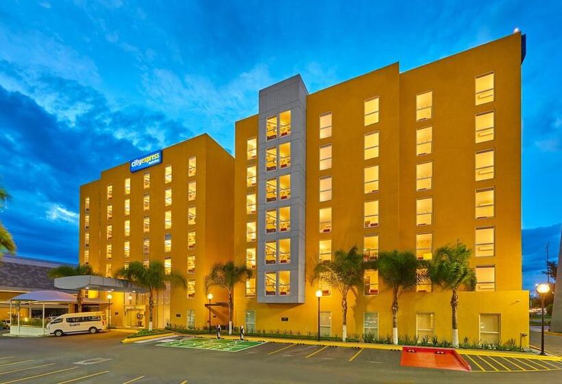 Отель City Express By Marriott Queretaro Jurica