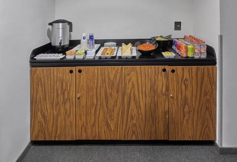 Отель City Express By Marriott Queretaro Jurica