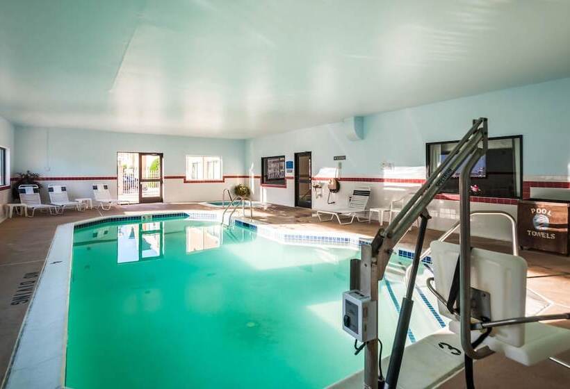 ホテル Comfort Inn & Suites