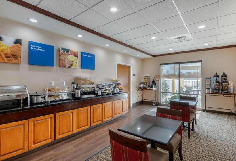 فندق Comfort Inn & Suites