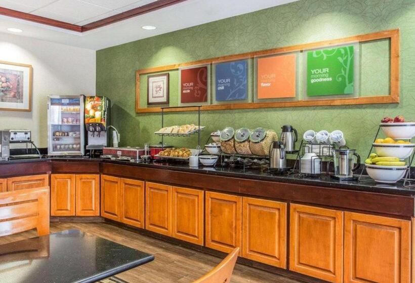 فندق Comfort Inn & Suites