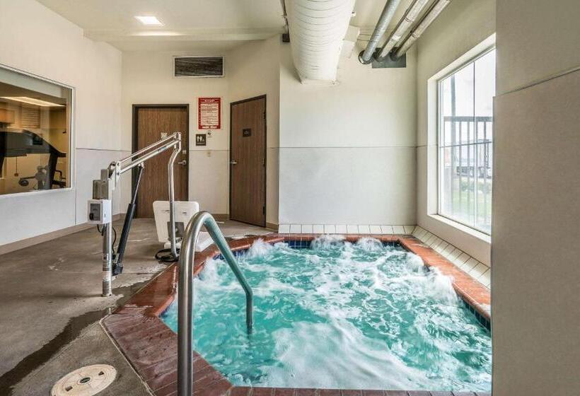 فندق Comfort Inn & Suites