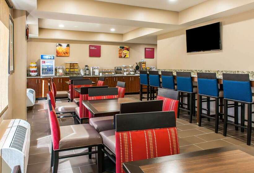 호텔 Comfort Inn & Suites