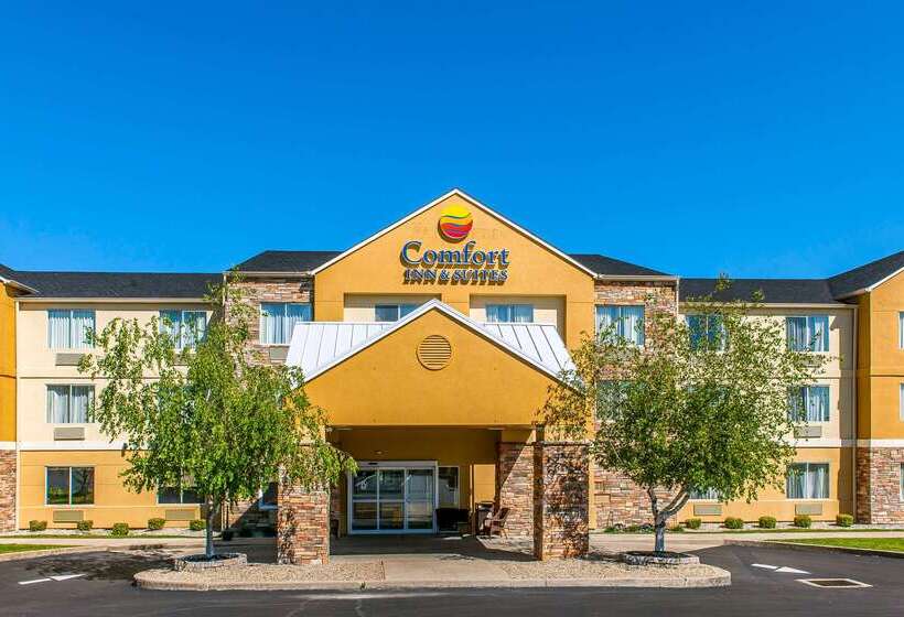 בית מלון כפרי Comfort Inn & Suites