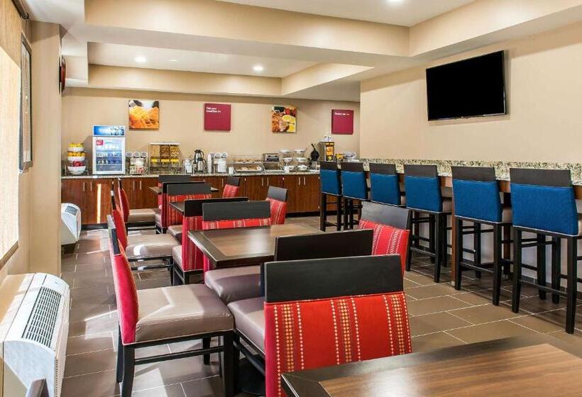 호텔 Comfort Inn & Suites