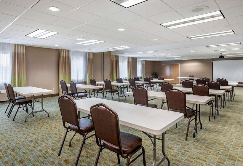 酒店 Comfort Suites North