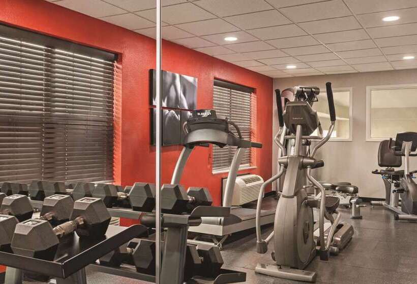 هتل Country Inn & Suites By Radisson, Georgetown, Ky