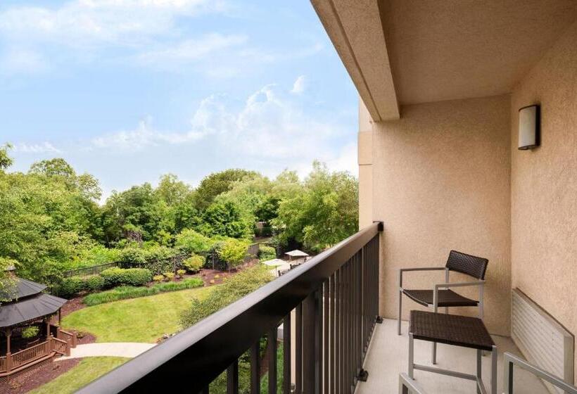فندق Courtyard By Marriott Middletown Goshen