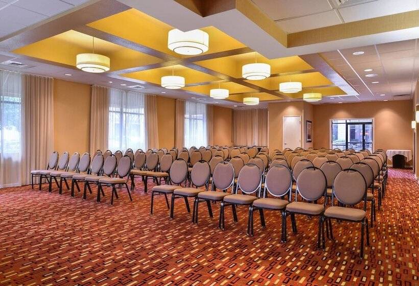 فندق Courtyard By Marriott Sacramento Midtown